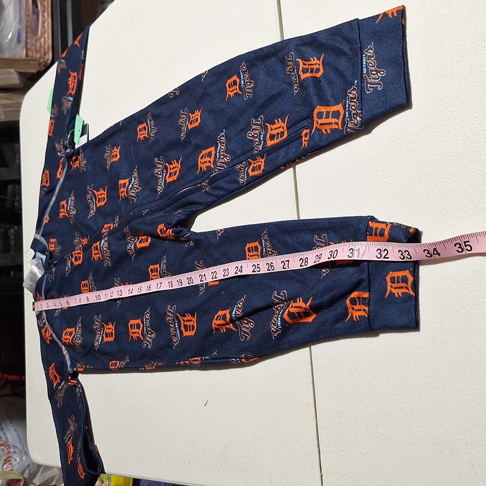 Genuine Merchandise Detroit Tigers Sleepwear/Romper 3T - Picture 14 of 15
